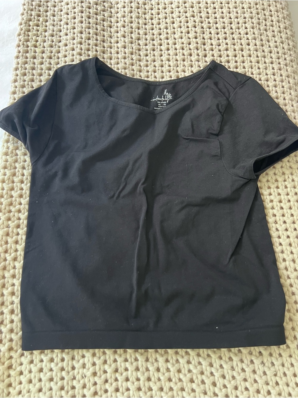 Free People Black Short Sleeve Scoop Neck Tee